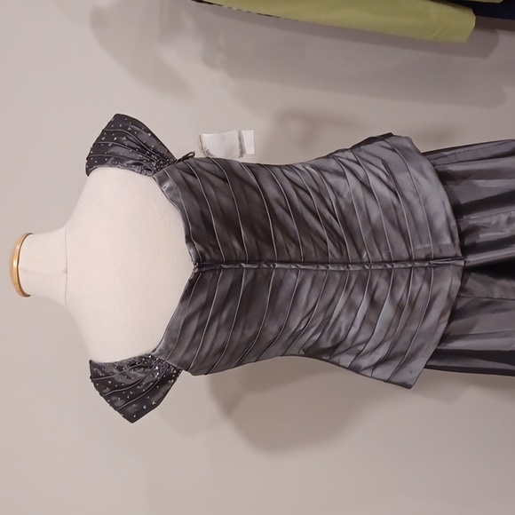 Alfred Angelo Style 7246 "Carbon" 2 Piece Taffeta Gown NEW- Sz. 14 - Picture 13 of 14